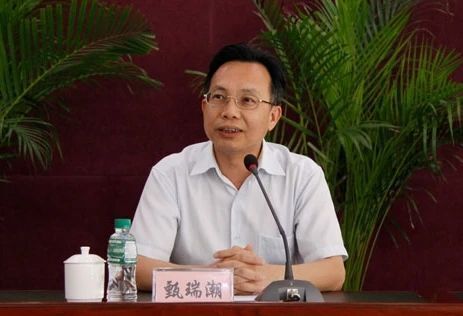甄瑞潮强调,纪委工作要做到"六个有".在今后的工作中,要